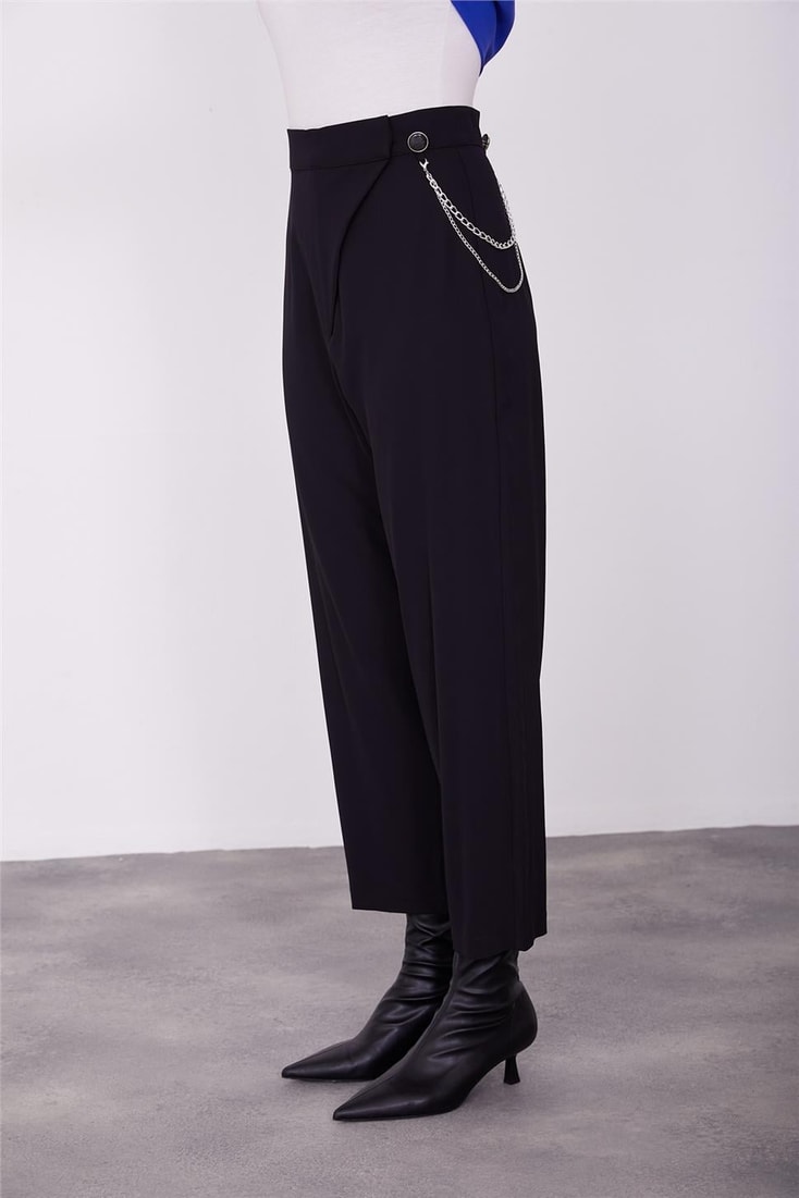 Armine Chain Detailed Trousers 23K2503 Black