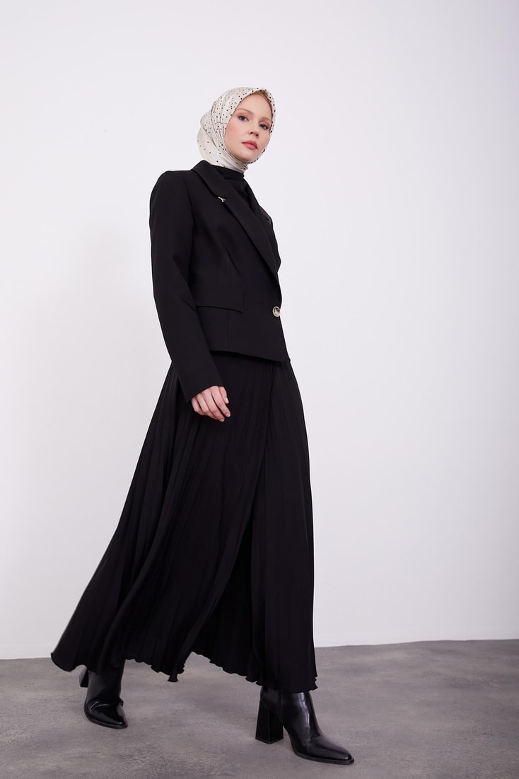 Armine Yakası Logo Detaylı Takım 23K6708 Siyah