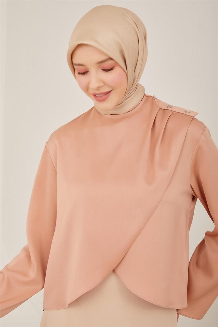 Armine Shoulder Stone Button Detailed Blouse 23Y3307 Latte