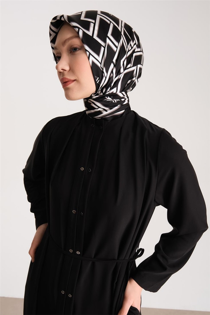 Armine Double Buttoned and Pleated Abaya 24Y8803 Black