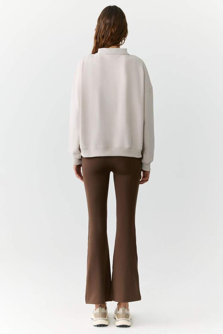 ALEXIA Kadın Triko Gömlek Yakalı Baskı Detaylı Relaxed Taş Rengi Sweatshirt