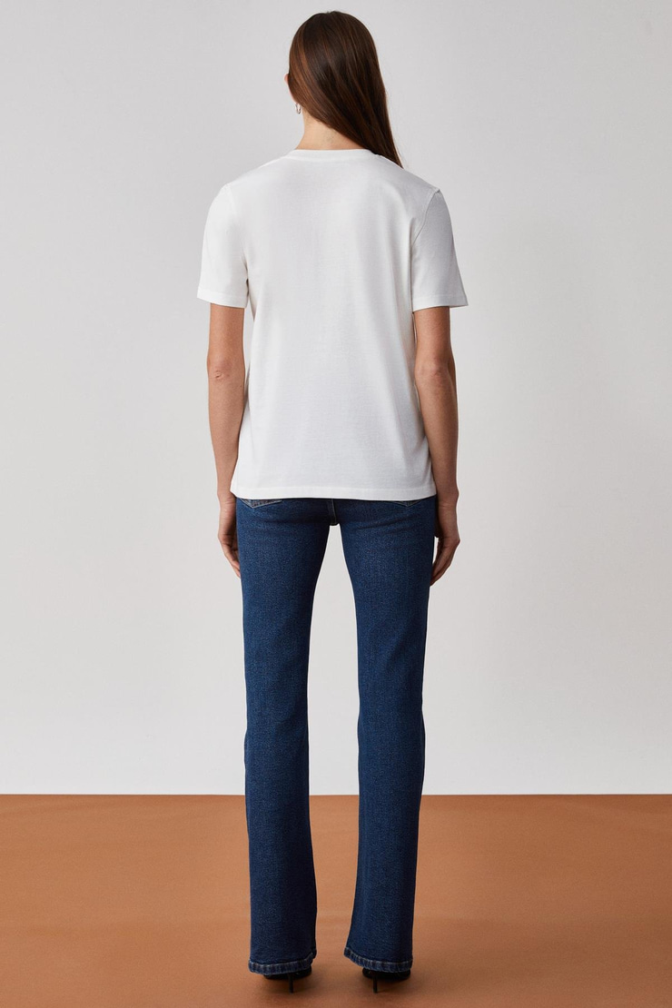 ALINE Kadın %100 organik Pamuk Derin V Yakalı Comfort Fit Beyaz T-Shirt