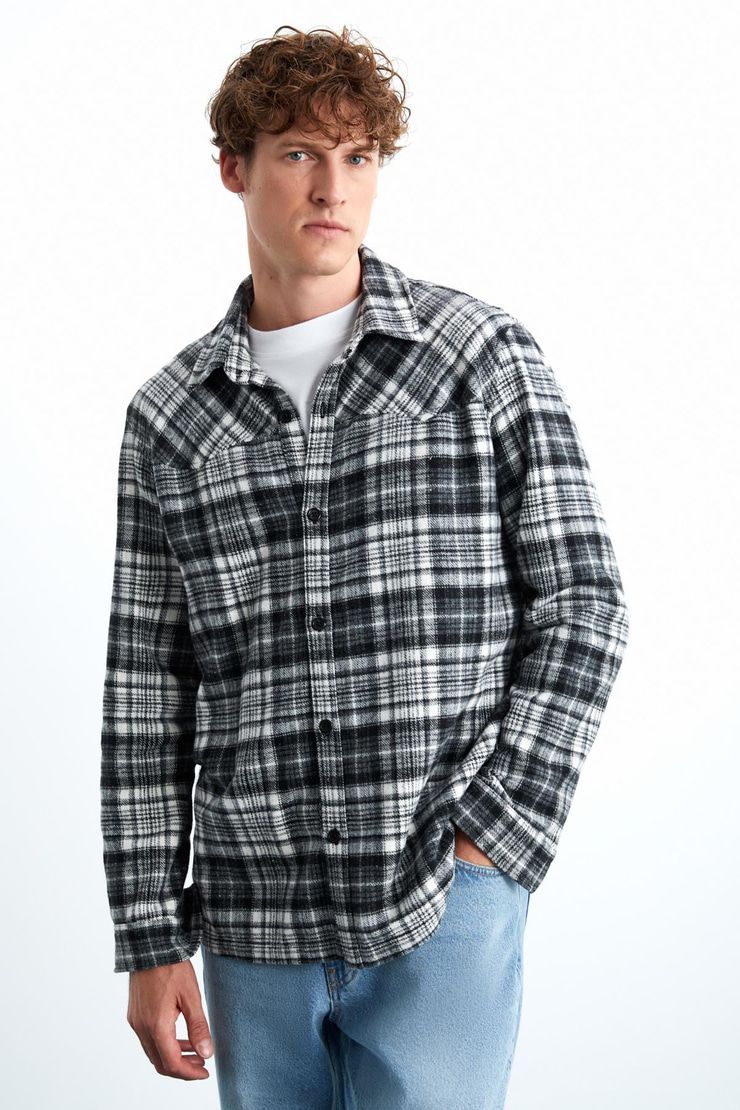 Allenı Erkek Gömlek Yaka Relaxed Fit Düğme Detaylı Sıcak Tutan Oduncu Siyah Gömlek