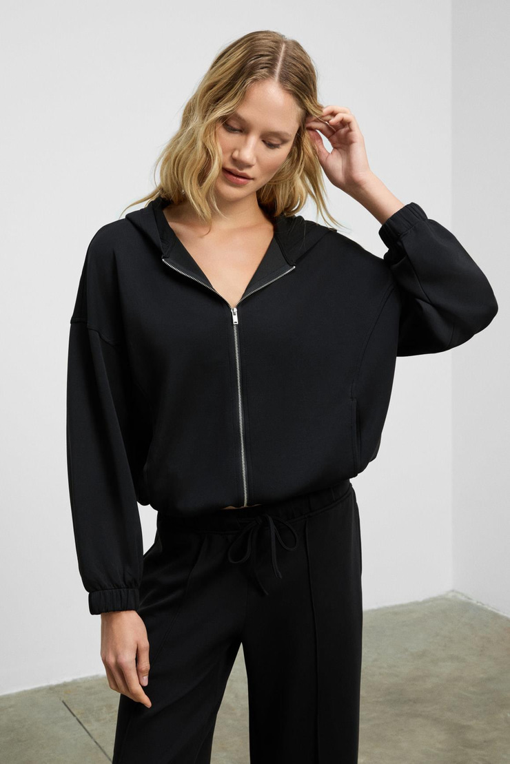 AMOURA Kadın Yumuşak Ve Esnek Kumaşlı Kapüşonlu Fermuarlı Uzun Kollu Siyah Sweatshirt