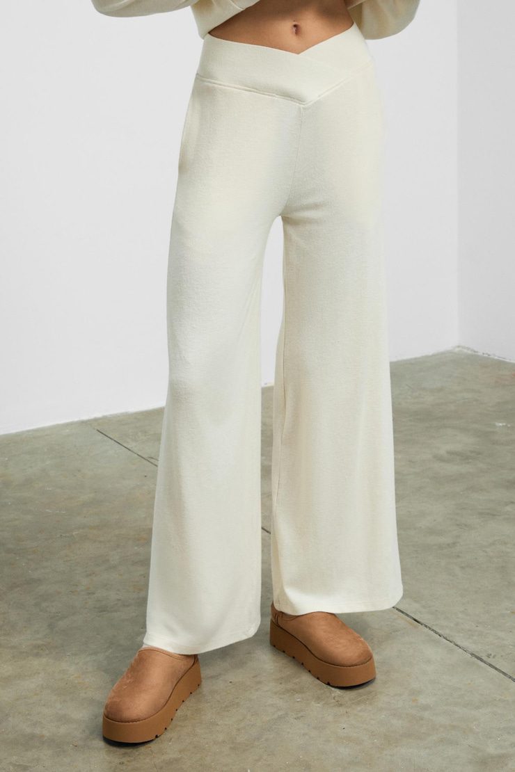 ARTREOS Kadın Yumuşak Ve Esnek Kumaşlı Asimetrik Kemerli Ekru Eşofman Altı