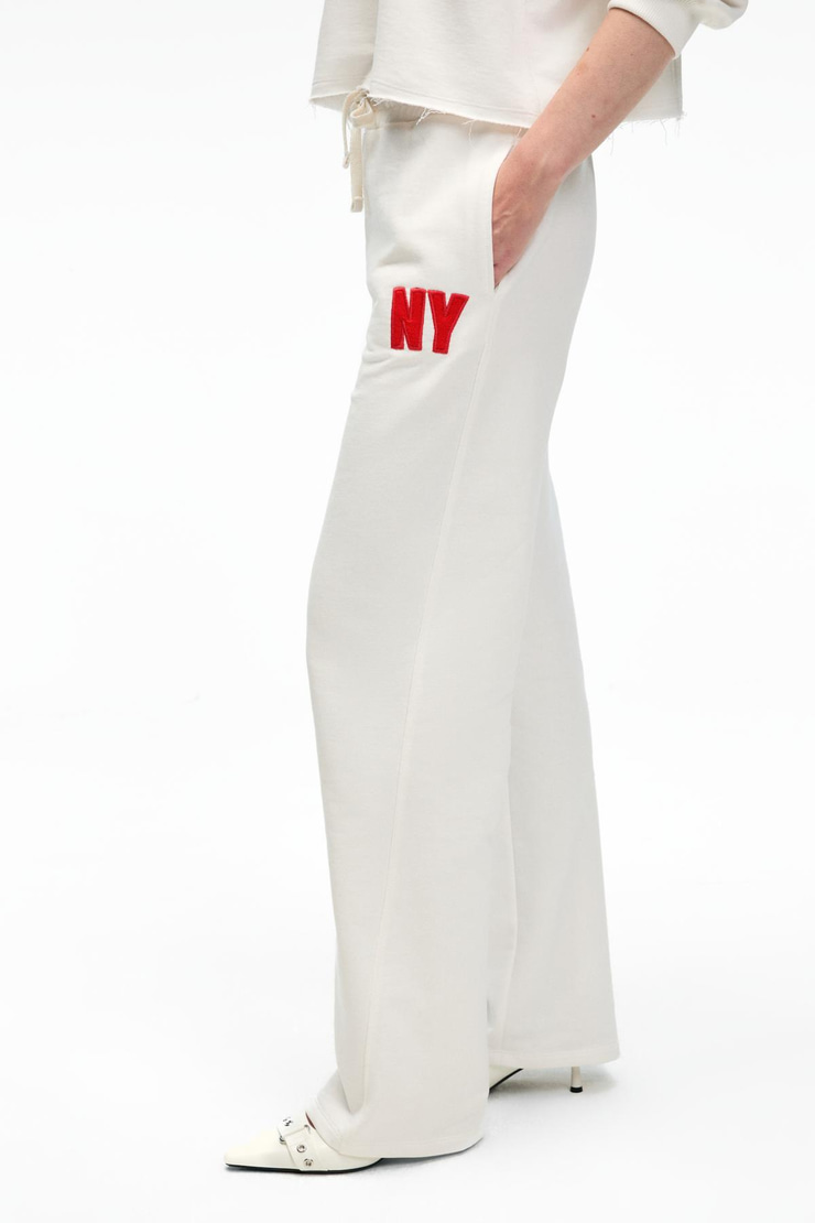 AVENZA Kadın Nakış Detaylı Yanları Cepli Regular Geniş Paçalı Ekru Eşofman Altı