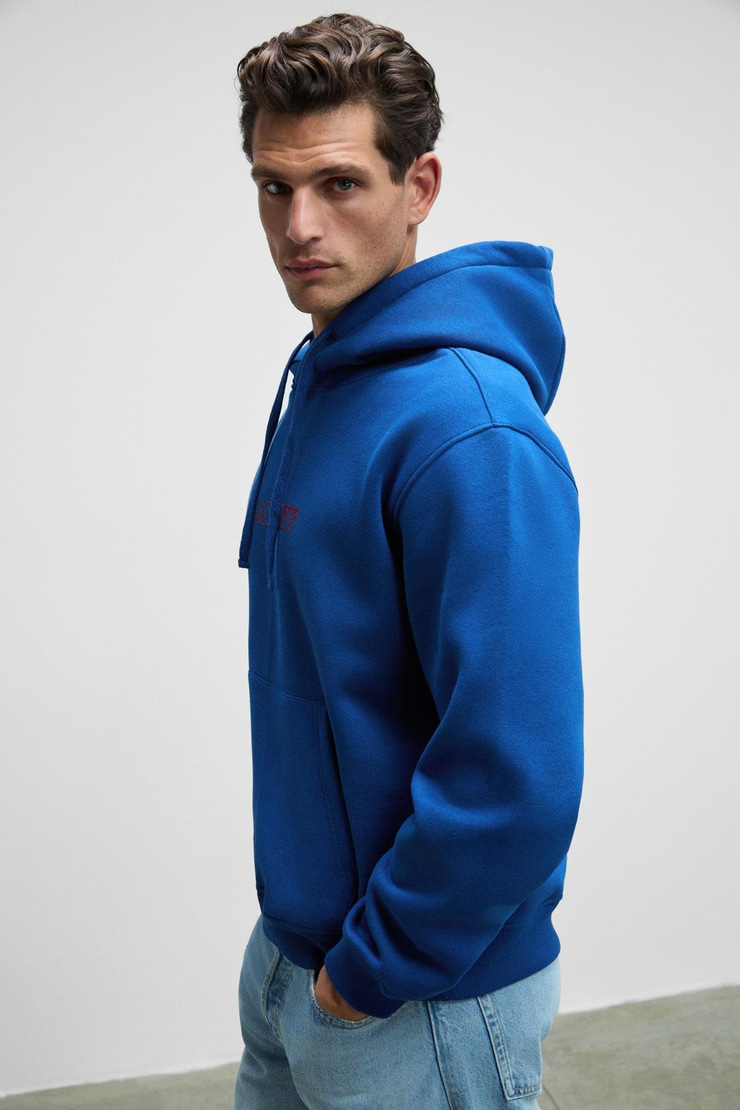 BLAISE Erkek Önü Ve Sırtı Baskılı Kapüşonlu Kordonlu Kanguru Cepli Regular Fit Mavi Sweatshirt