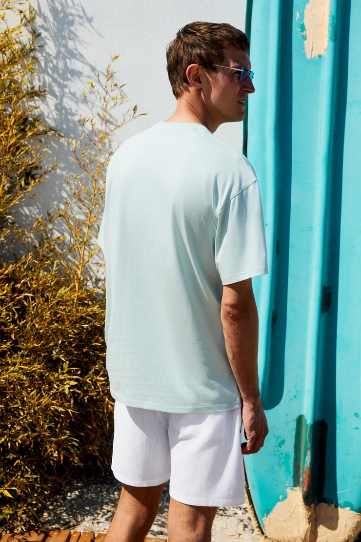 BOLICHE Erkek Bisiklet Yaka %100 Organik Pamuklu Oversize Fit Açık Yeşil T-Shirt