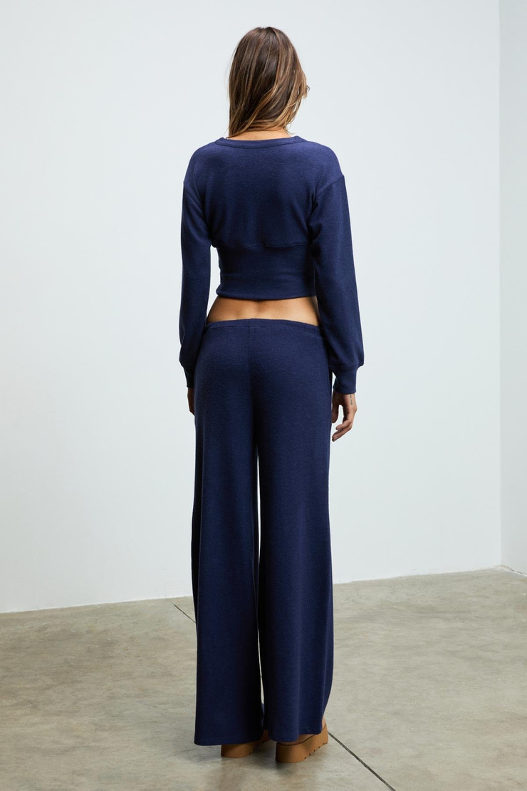 CAISES Kadın Yumuşak Ve Esnek Kumaşlı Geniş Paçalı Lacivert Eşofman Altı