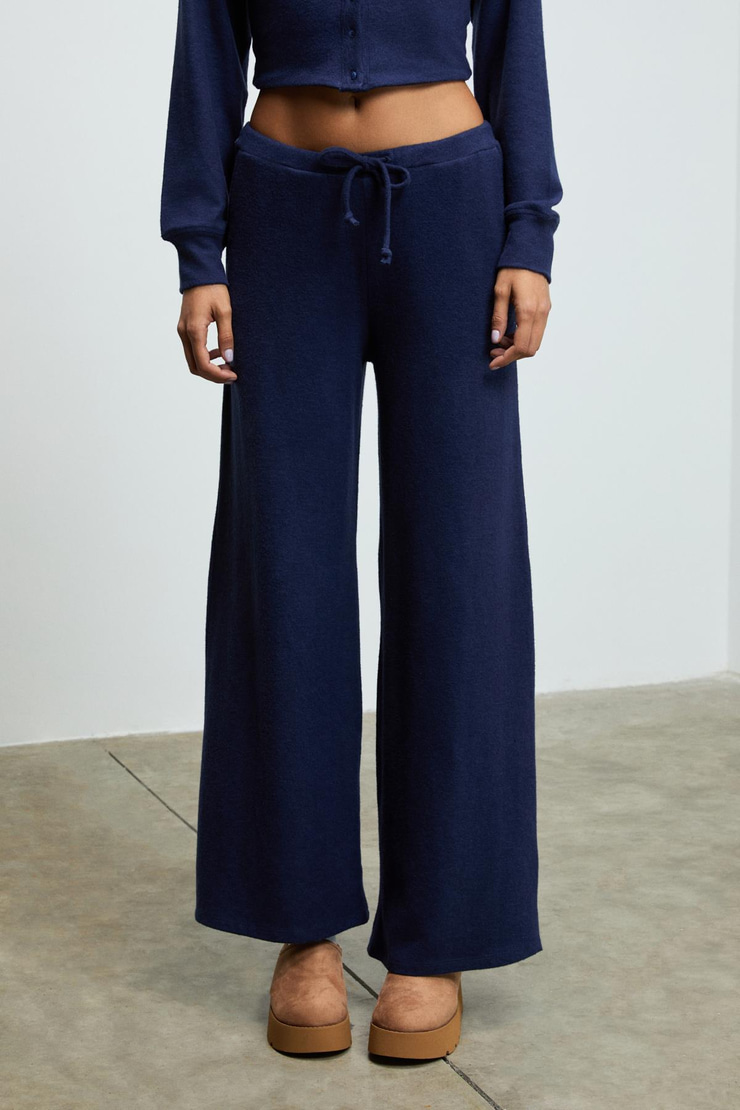 CAISES Kadın Yumuşak Ve Esnek Kumaşlı Geniş Paçalı Lacivert Eşofman Altı