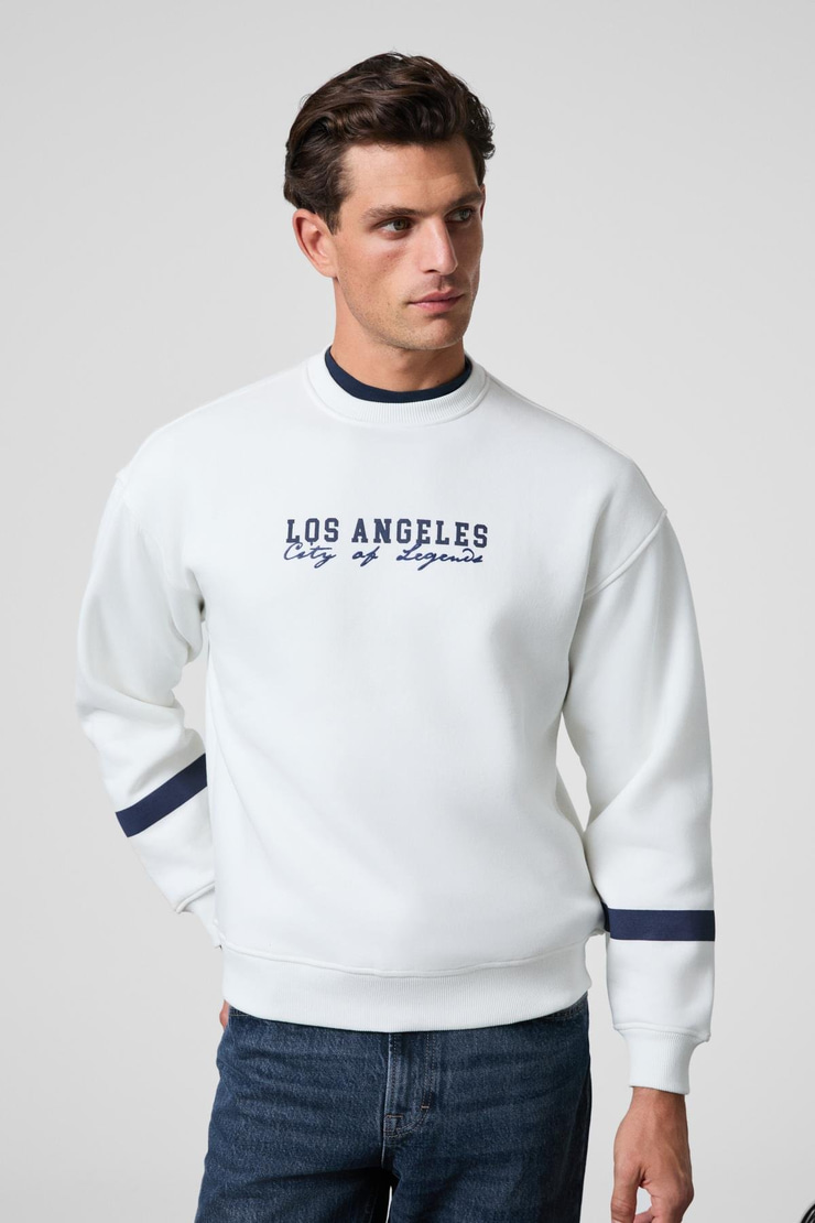 CAMDEN Erkek Önü Kolları Ve Sırtı Baskılı Oversize Fit Bisiklet Yaka Beyaz Sweatshirt