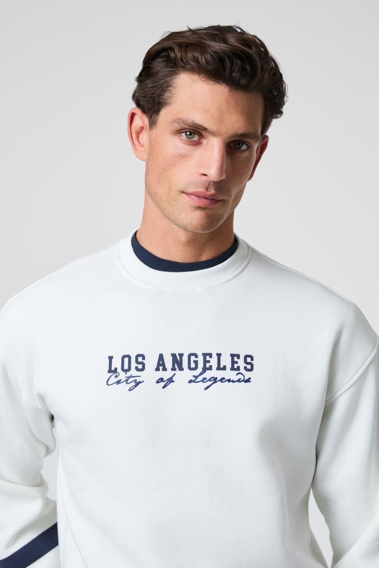 CAMDEN Erkek Önü Kolları Ve Sırtı Baskılı Oversize Fit Bisiklet Yaka Beyaz Sweatshirt