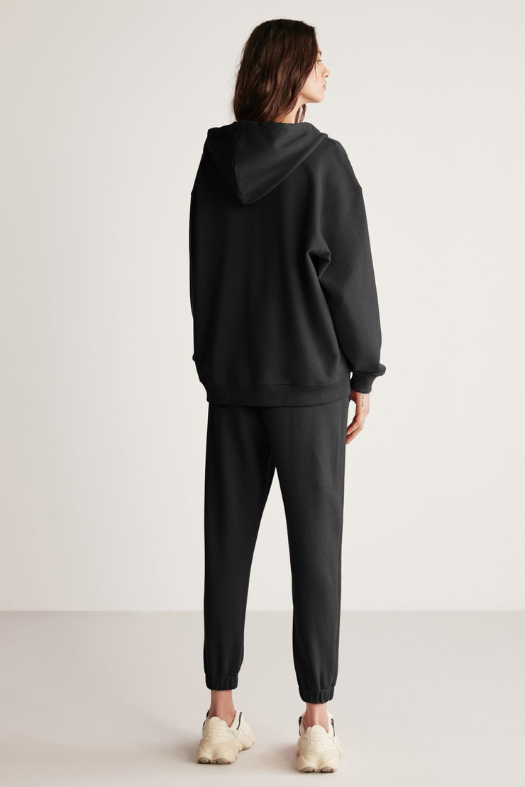 CARROLINE Kadın Nakış İşlemeli Relaxed Dar Paça Organik Pamuk Siyah Eşofman Altı