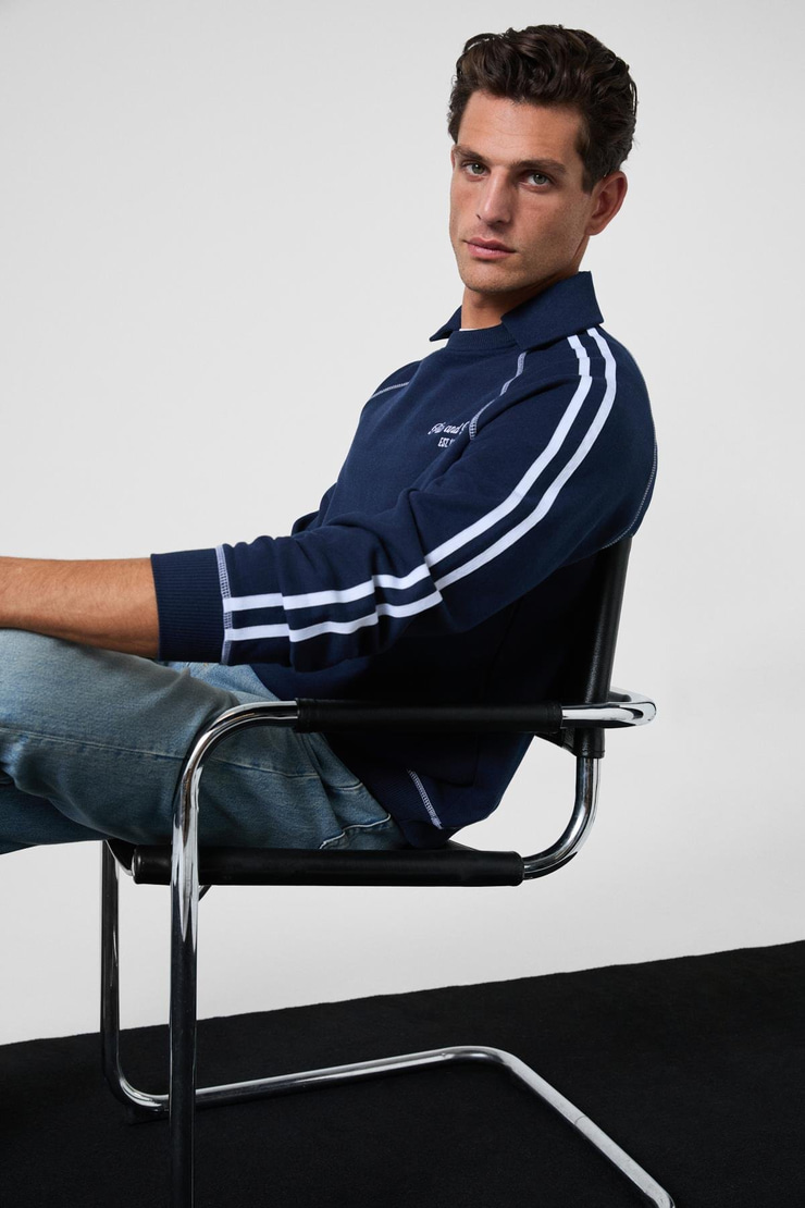 CASIMIR Erkek Göğsü Nakışlı Karyoka Dikişli Omuz Ve Kolları Şeritli Ribanalı Polo Yaka Lacivert Sweatshirt