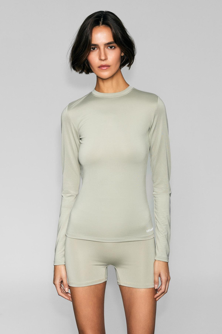 COREX Kadın Yuvarlak Yakalı Baskı Detaylı Slim Fit Uzun Kollu Spor Taş Rengi T-Shirt