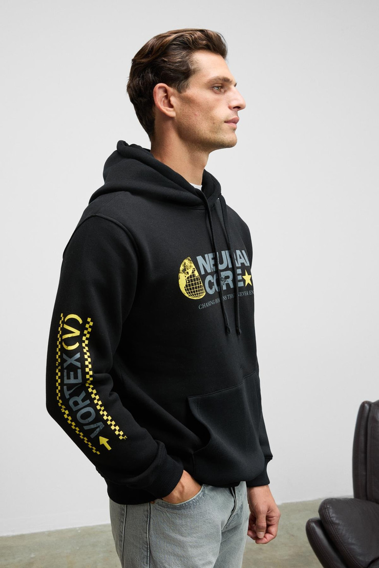 CORNELIUS Erkek Önü Ve Kolları Baskılı Kapüşonlu Kordonlu Kanguru Cepli Siyah Sweatshirt