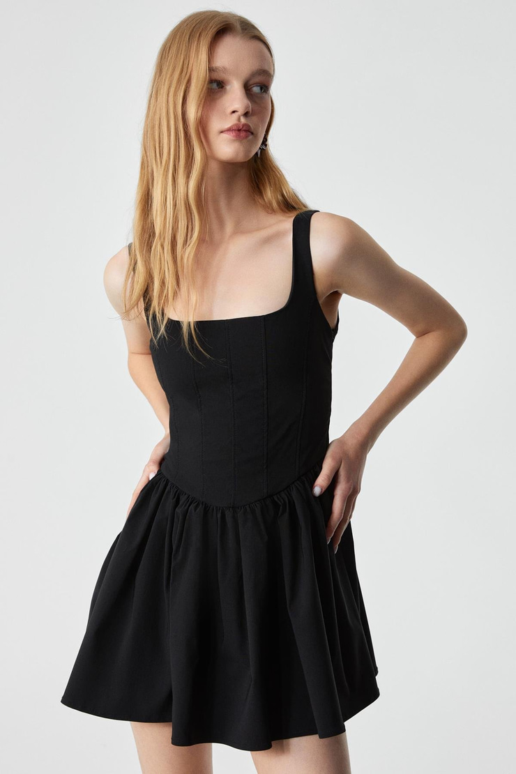 DOUMBIAN Kadın Slim Fermuarlı Havuz Yaka Kısa Siyah Elbise