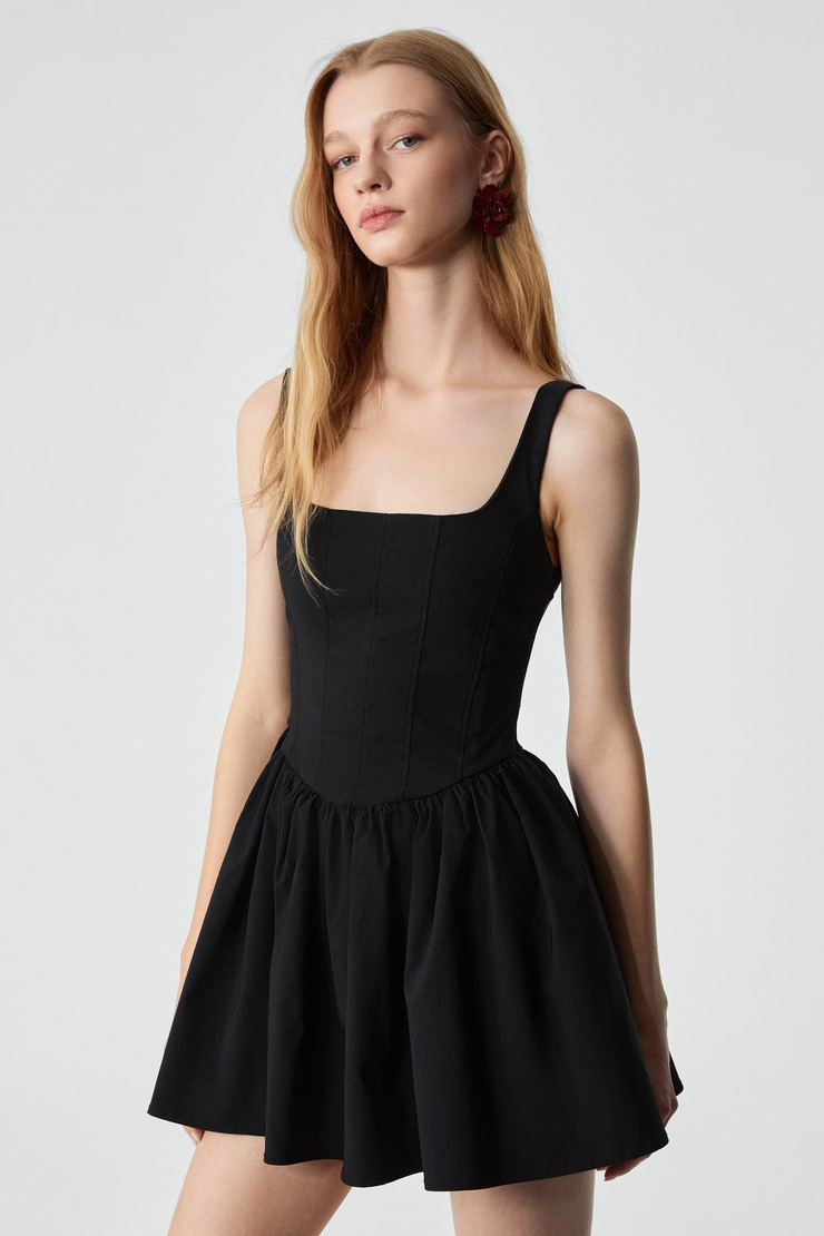 DOUMBIAN Kadın Slim Fermuarlı Havuz Yaka Kısa Siyah Elbise