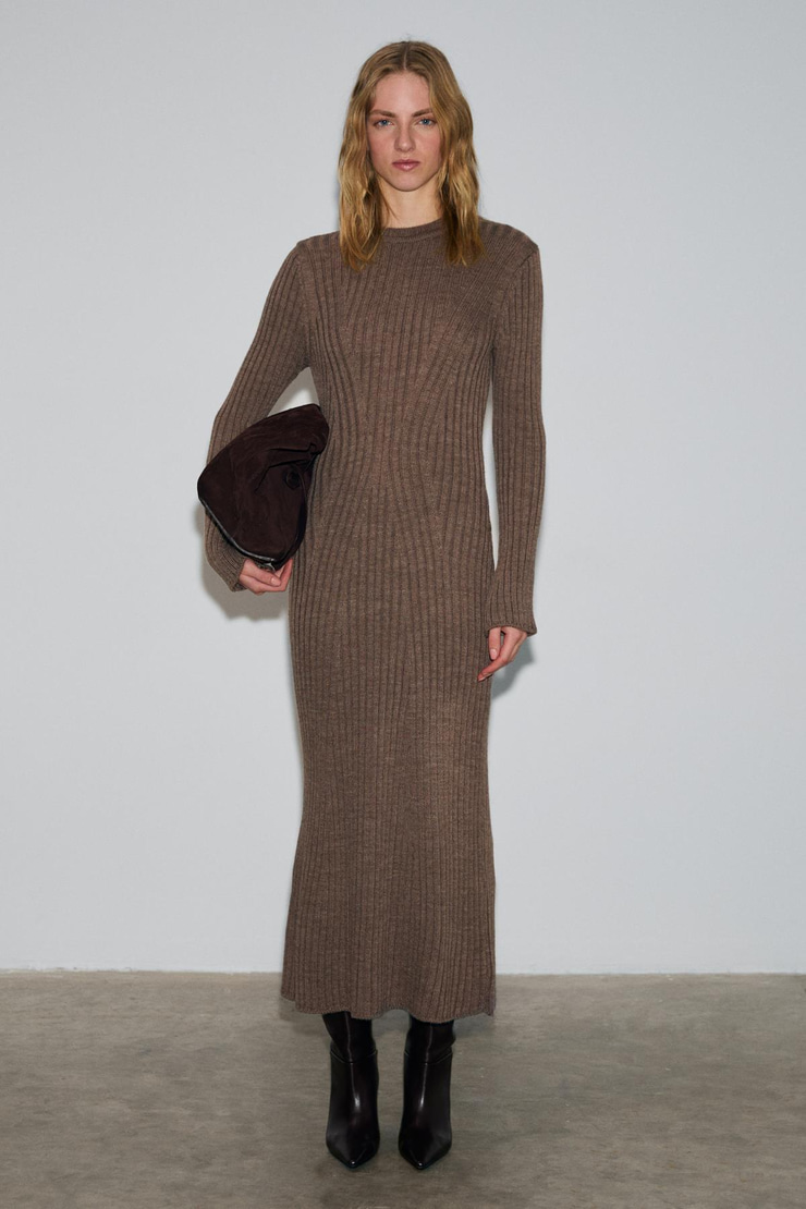 DUENDE Kadın Yuvarlak Yaka Çizgi Desenli Slim Fit Triko Vizon Elbise