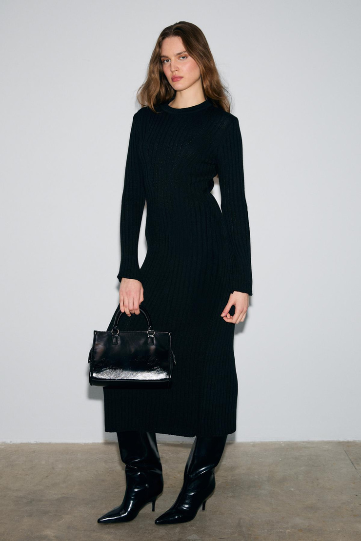 DUENDE Kadın Yuvarlak Yaka Çizgi Desenli Slim Fit Triko Siyah Elbise