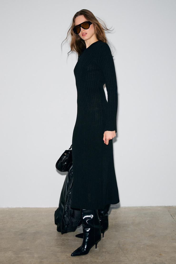 DUENDE Kadın Yuvarlak Yaka Çizgi Desenli Slim Fit Triko Siyah Elbise