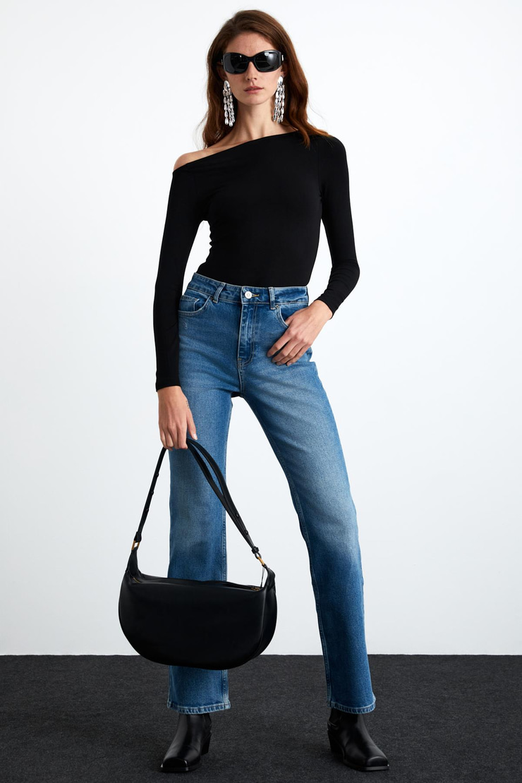 EMELY Kadın Viskon Likralı Kayık Yaka Tek Omuz Dekolteli Siyah Bluz