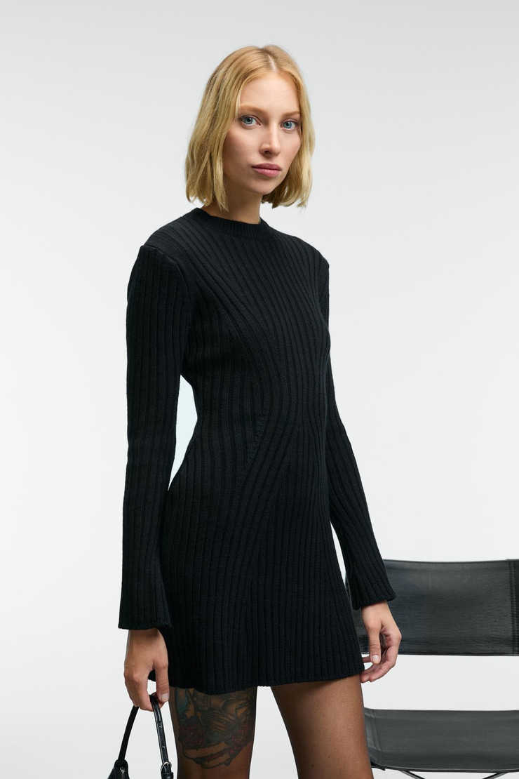 ENCANTO Kadın Yuvarlak Yaka Çizgi Desenli Parmak Geçme Detaylı Slim Fit Siyah Elbise