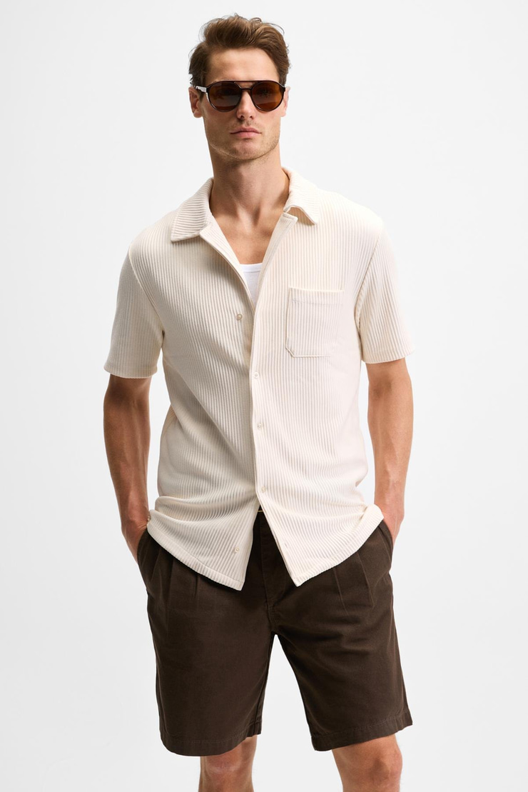 ERMANO Erkek Regular Fit Kısa Kollu Gömlek Yaka Düğmeli Krem Gömlek