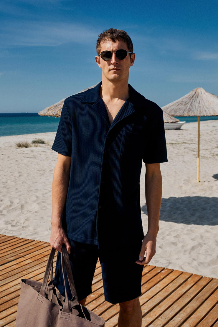 ERMANO Erkek Regular Fit Kısa Kollu Gömlek Yaka Düğmeli Lacivert Gömlek