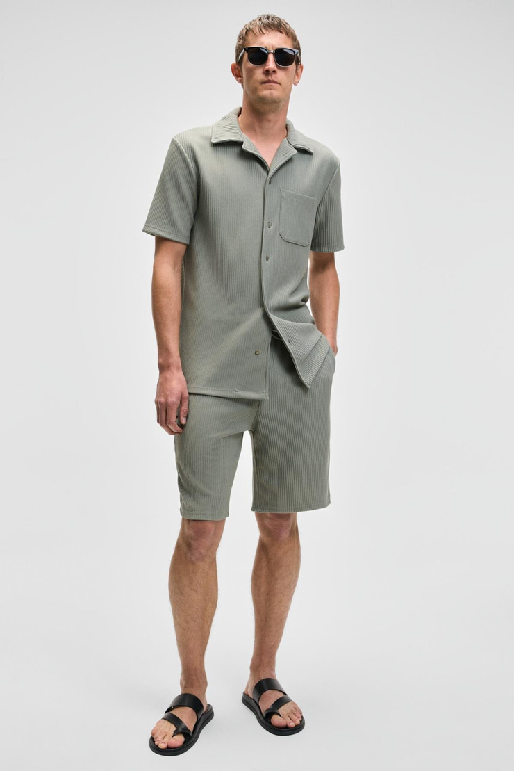 ERMANO Erkek Regular Fit Kısa Kollu Gömlek Yaka Düğmeli Haki Gömlek