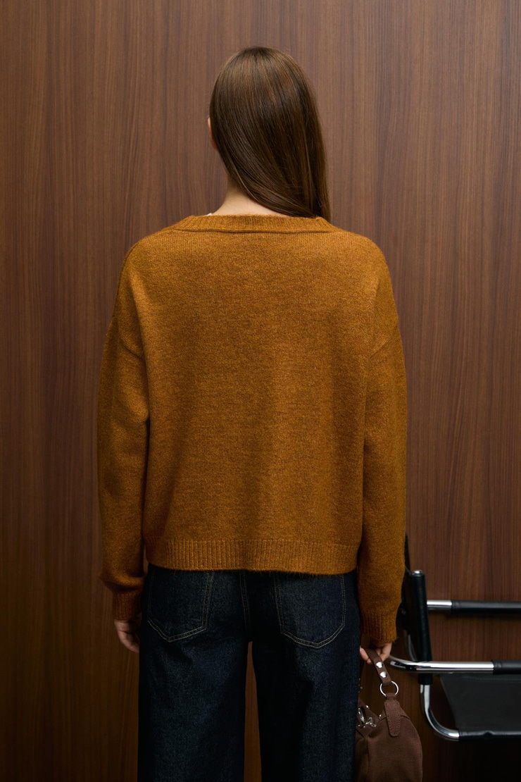 ESENCIA Kadın V Yaka Uzun Kollu Düğmeli Cepli Yumuşak Dokulu Regular Triko Safran Sarı Kazak