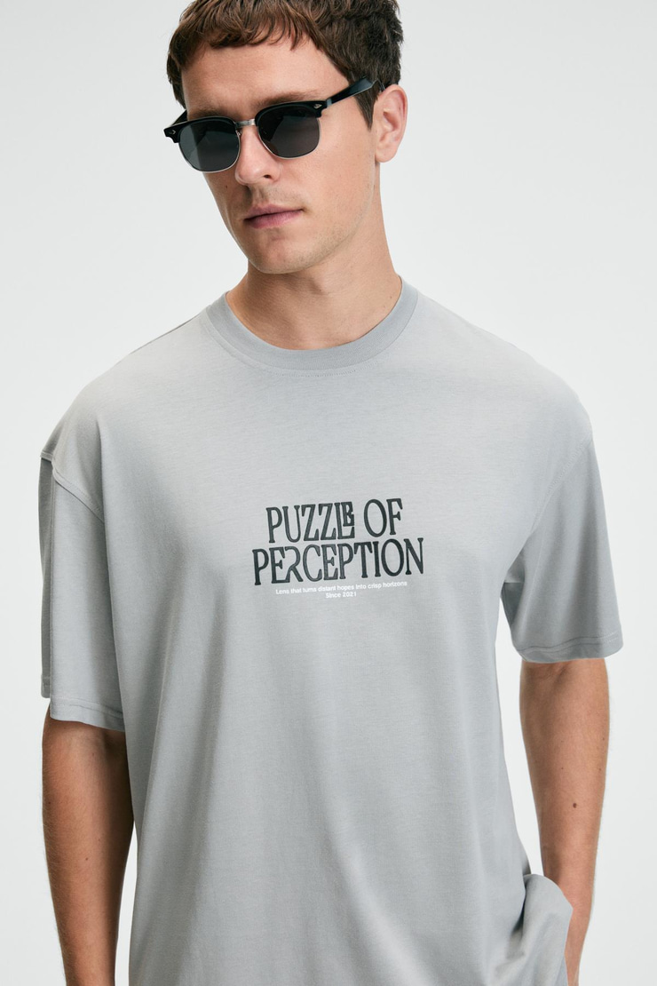 FEAST Erkek %100 Pamuk Oversize Fit Baskılı Kısa Kollu Yuvarlak Yakalı Açık Gri T-Shirt