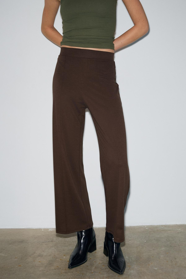 FREDA Kadın Kalın İnterlok Tok ve Esnek Kumaşlı Flare Paça Önü Nervürlü Beli lastikli Koyu Kahverengi Pantolon