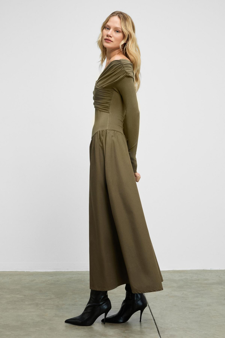 FRUENDO Kadın Asimetrik Yakalı Üstü Esnek Kumaşlı Eteği Poplin Uzun Haki Elbise