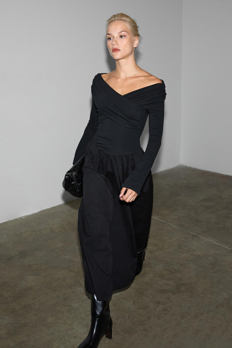 FRUENDO Kadın Asimetrik Yakalı Üstü Esnek Kumaşlı Eteği Poplin Uzun Siyah Elbise