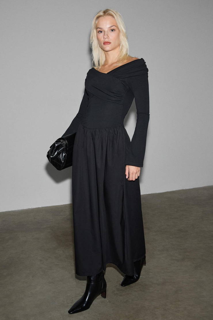 FRUENDO Kadın Asimetrik Yakalı Üstü Esnek Kumaşlı Eteği Poplin Uzun Siyah Elbise