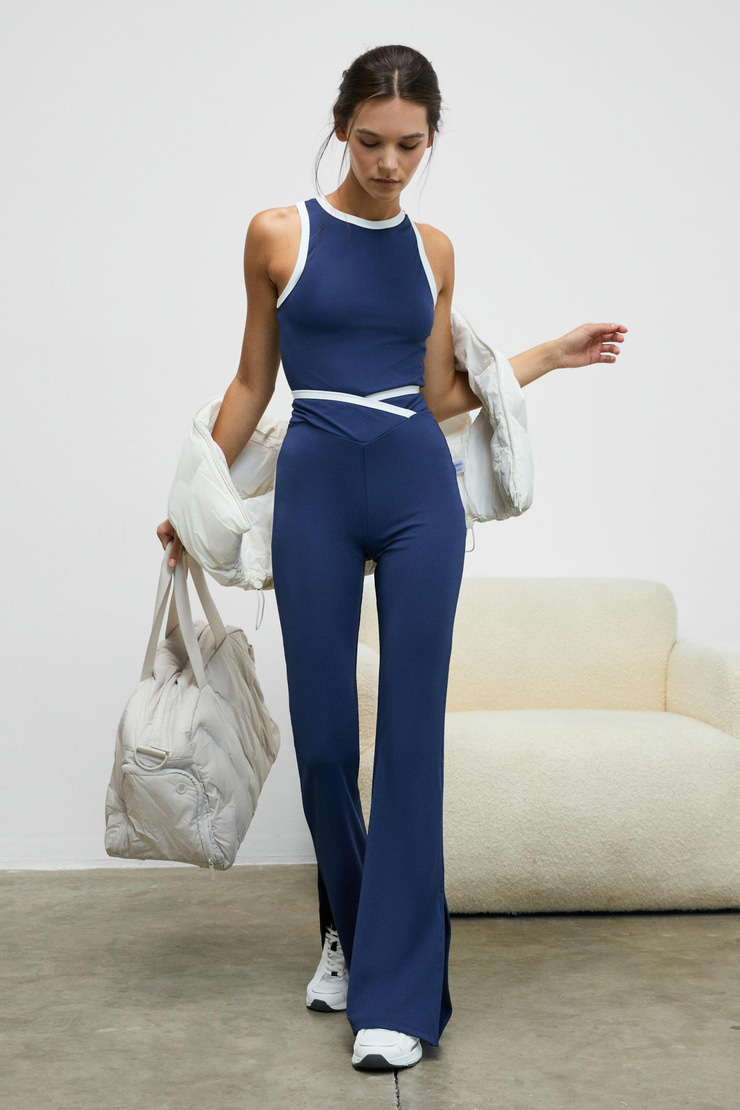 GLIPSEN Kadın Yumuşak Ve Esnek Dokulu Kontrast Biyeli Asimetrik Kemerli İspanyol Paça Lacivert Tayt