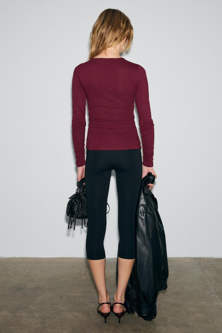 INSSAZA Kadın Vücuda Oturan Büzgülü Slim Fit Bordo Bluz