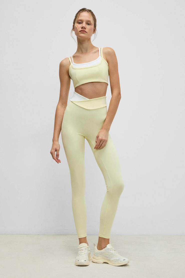 JULSEN Kadın Yumuşak Ve Esnek Dokulu Asimetrik Konstrat Bel Detaylı Sarı Tayt