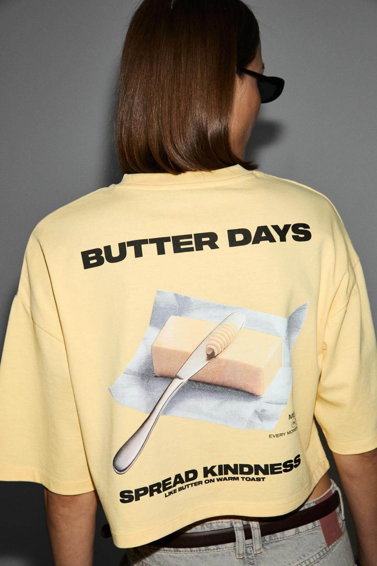 JUNARIVE Kadın Organik Pamuklu Bisiklet Yaka Baskılı Kısa Kollu Sarı T-Shirt