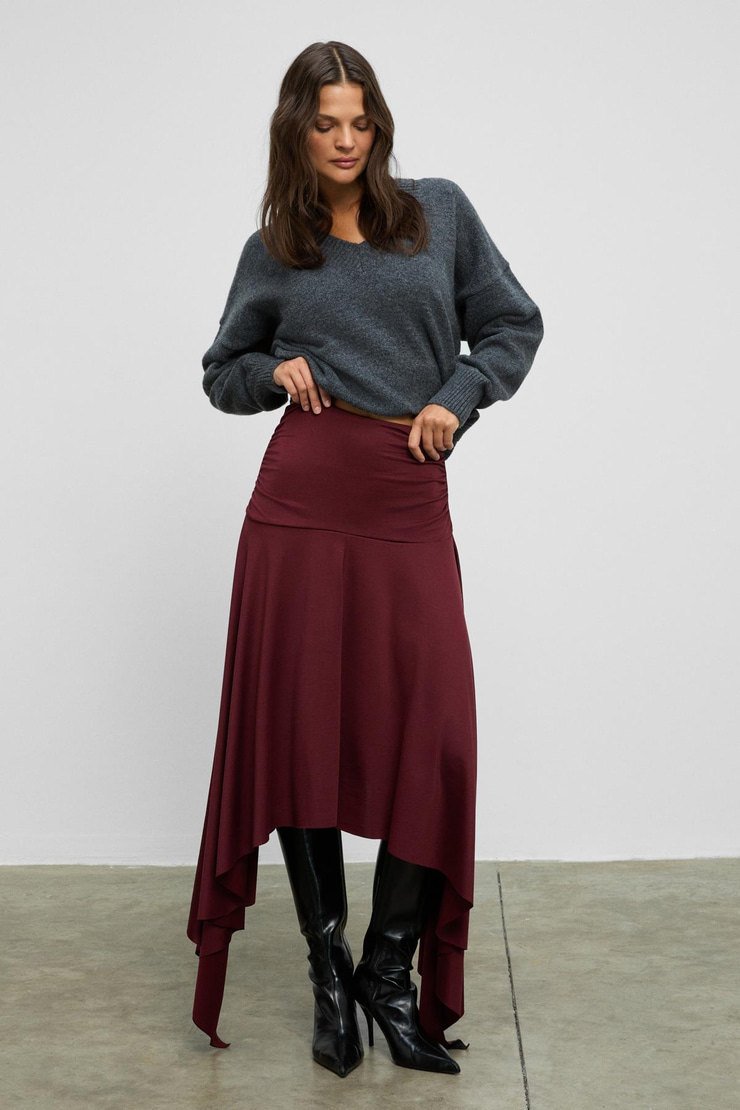 JUNKIT Kadın Yumuşak Ve Esnek Kumaşlı Asimetrik Paçalı Büzgülü Bordo Etek