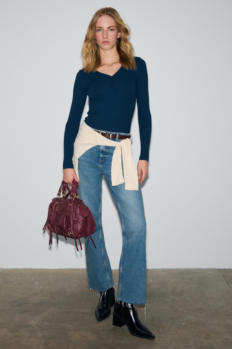 KALANI Kadın Uzun Kollu V Yaka Patlı Düğmeli Lacivert Body