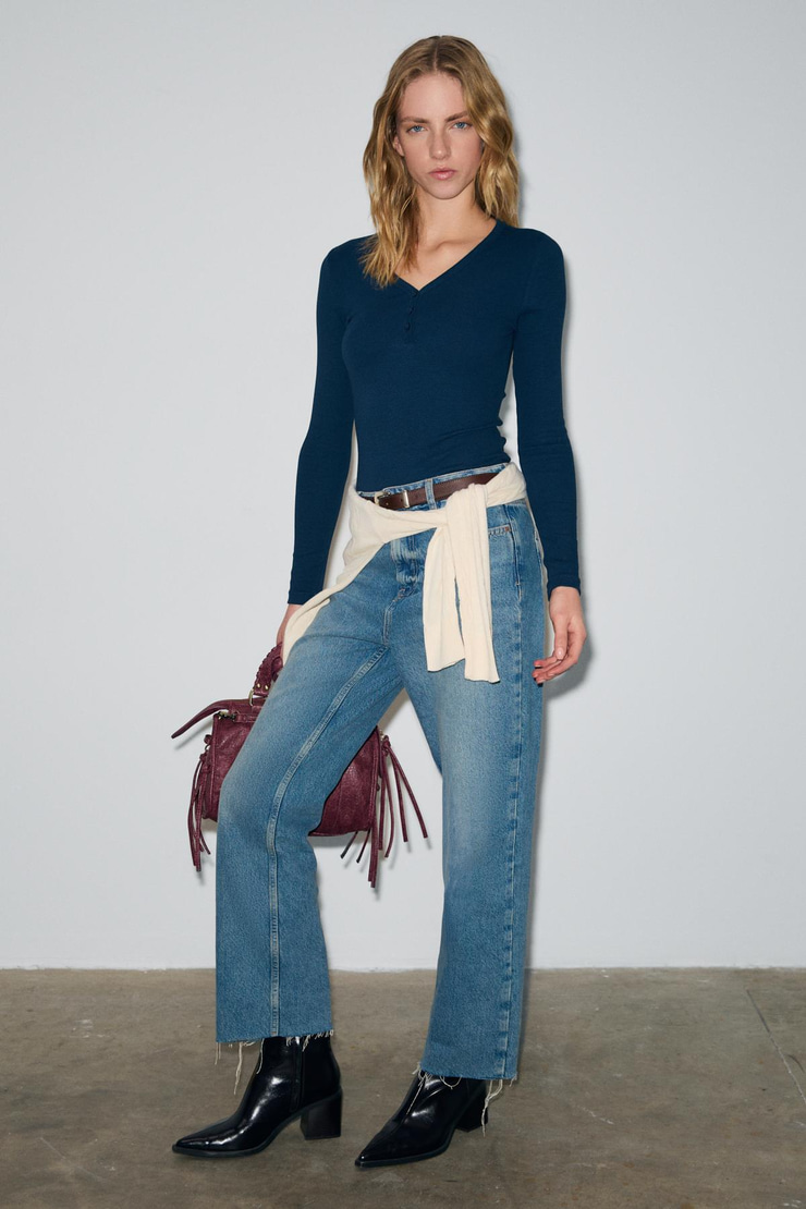 KALANI Kadın Uzun Kollu V Yaka Patlı Düğmeli Lacivert Body