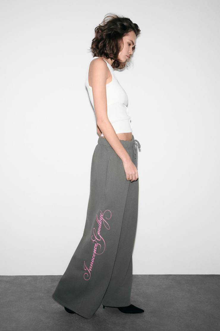 KENYOT Kadın Organik Pamuklu Nakış İşlemeli Geniş Paçalı Relaxed Fit Antrasit Eşofman Altı