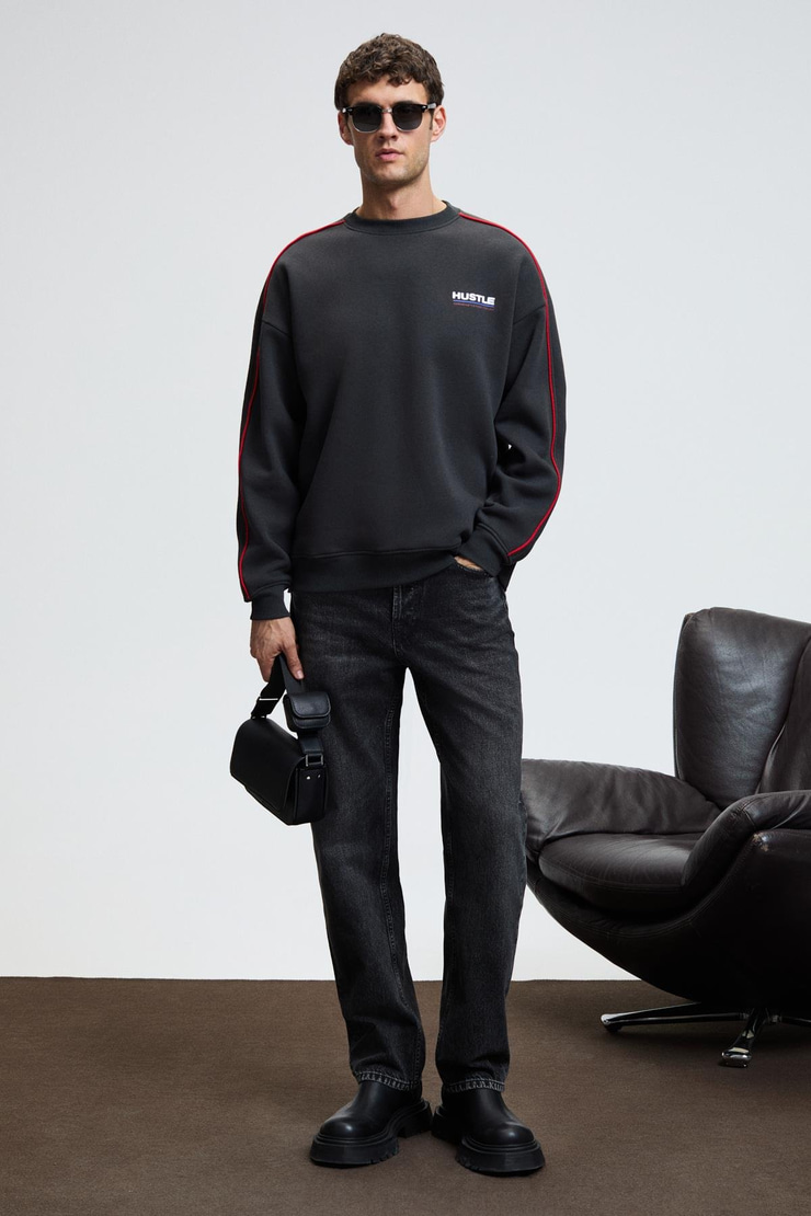 LEIF Erkek Kolları Biyeli Önü Baskılı Yuvarlak Yaka Oversize Antrasit Sweatshirt