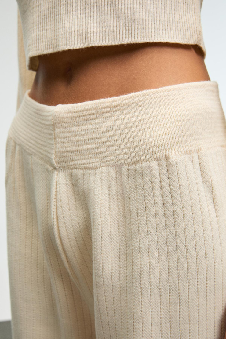 MARIPOSA Kadın Yuvarlak Yaka Çizgi Desenli Crop Geniş Paça Triko Ekru Alt-Üst Takım