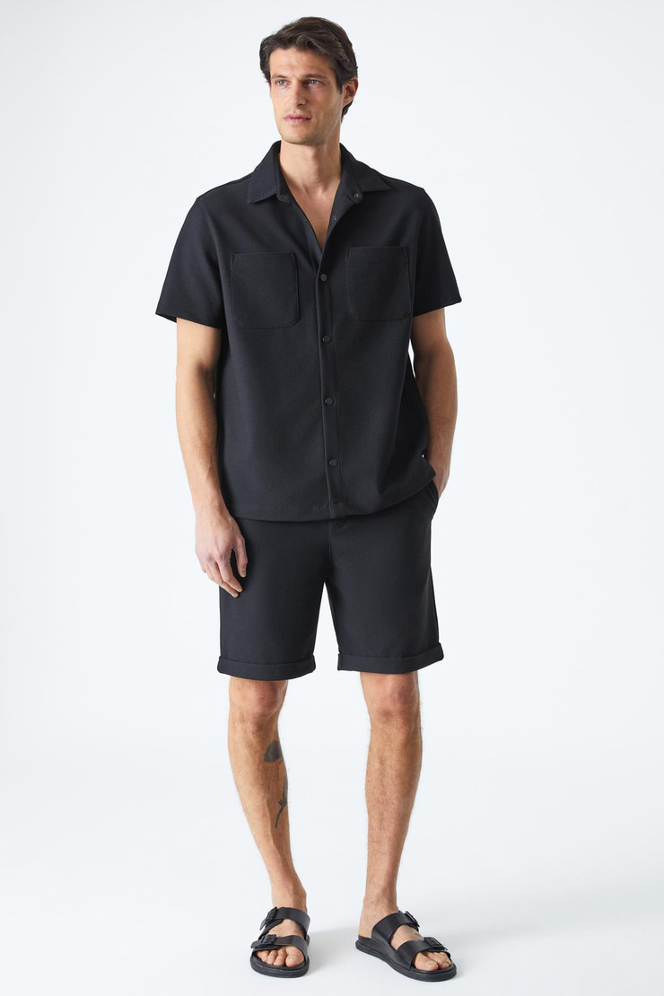 MELOS Erkek Kısa Kollu Cepli Çıtçıtlı Relaxed Fit Siyah Gömlek