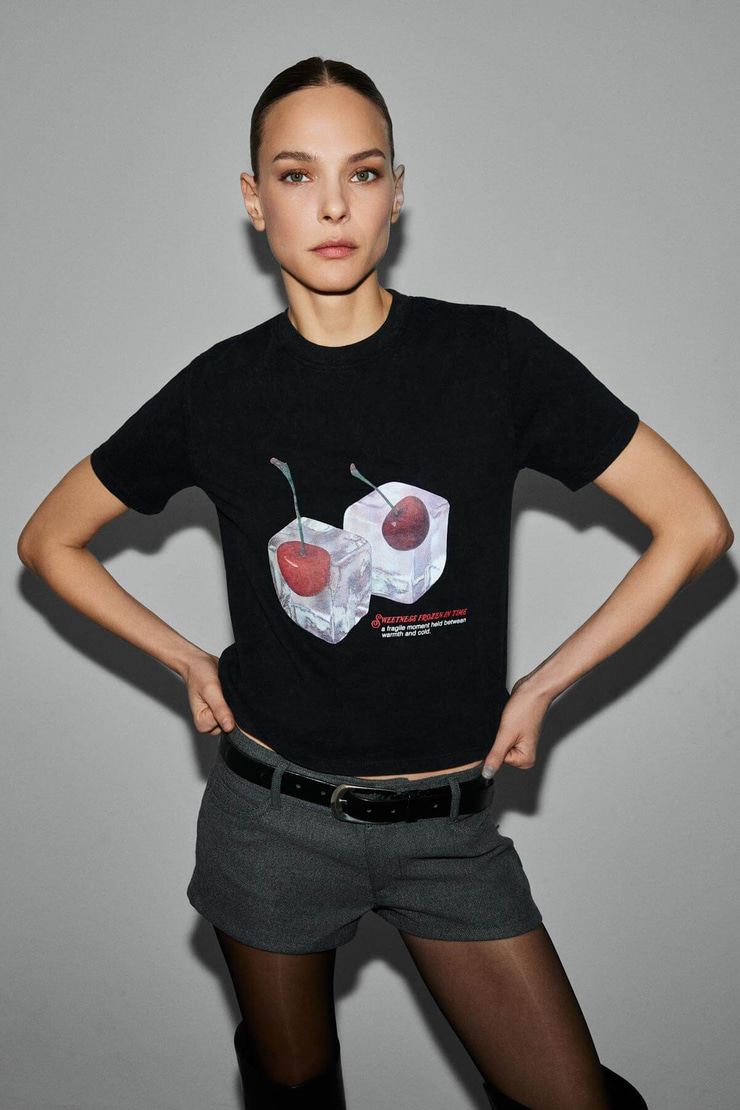 MELUNAE Kadın Organik Pamuklu Bisiklet Yaka Kısa Kollu Baskı Detaylı Siyah T-Shirt