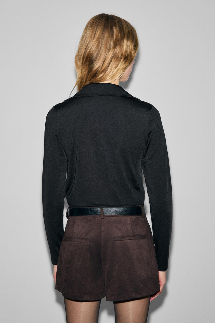 MIEL Kadın Manşetli Kruvaze Yaka Büzgülü Uzun Kollu Esnek Kumaşlı Çıtçıtlı Siyah Bluz