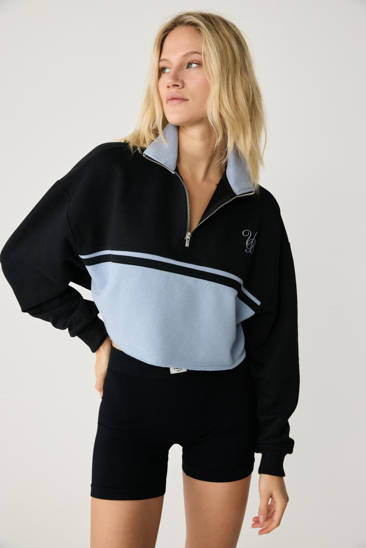 MIKAELA Kadın Dik Yakalı Crop Siyah Sweatshirt